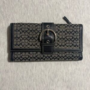 Coach Black & Gray Signature Trifold Wallet w/ Silver Tone Buckle Snap Closure